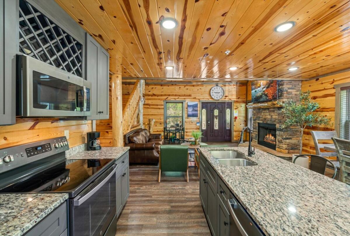 Indoor Pool, Near Dollywood, Theater, Luxury Cabin Βίλα Pigeon Forge Εξωτερικό φωτογραφία